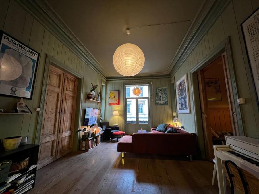 Elegant & Quiet Apartment In Historic House - Prime Location In Oslo West Exterior photo